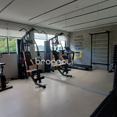 Apartamento com 94m², 3 quartos (sendo 1 suíte), 2 garagens, no bairro Monte Verde em Florianópolis