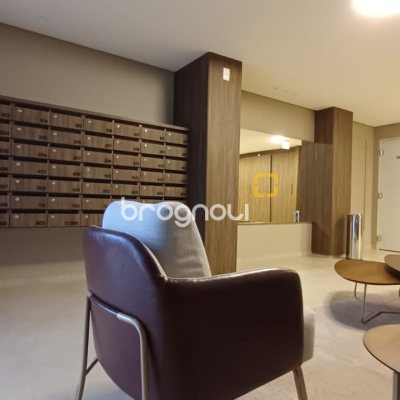 Apartamento com 94m², 3 quartos (sendo 1 suíte), 2 garagens, no bairro Monte Verde em Florianópolis