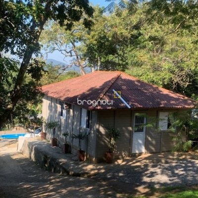 Sítio com 300m², 3 quartos, 1 garagem, no bairro Canasvieiras em Florianópolis