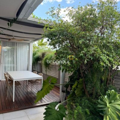 Apartamento com 95m², 2 quartos (sendo 1 suíte), 2 garagens, no bairro Pantanal em Florianópolis