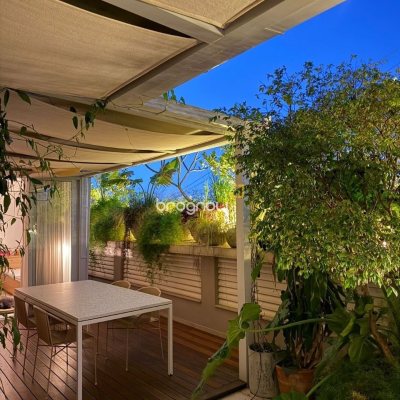 Apartamento com 95m², 2 quartos (sendo 1 suíte), 2 garagens, no bairro Pantanal em Florianópolis