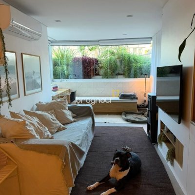 Apartamento com 95m², 2 quartos (sendo 1 suíte), 2 garagens, no bairro Pantanal em Florianópolis