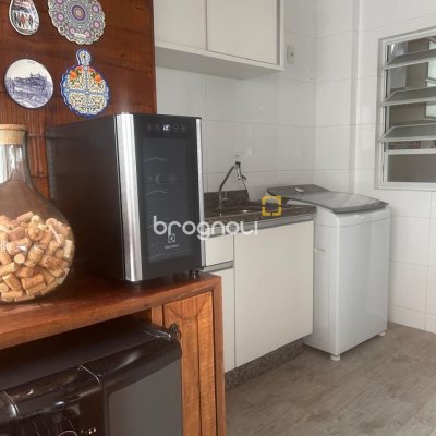 Apartamento com 85m², 2 quartos (sendo 1 suíte), 1 garagem, no bairro Kobrasol em São José