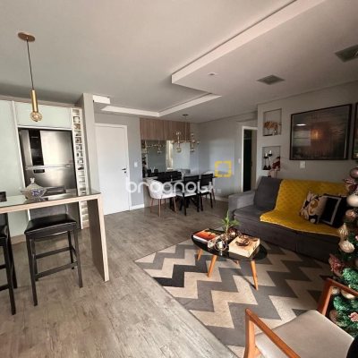 Apartamento com 85m², 2 quartos (sendo 1 suíte), 1 garagem, no bairro Kobrasol em São José