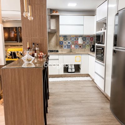 Apartamento com 85m², 2 quartos (sendo 1 suíte), 1 garagem, no bairro Kobrasol em São José
