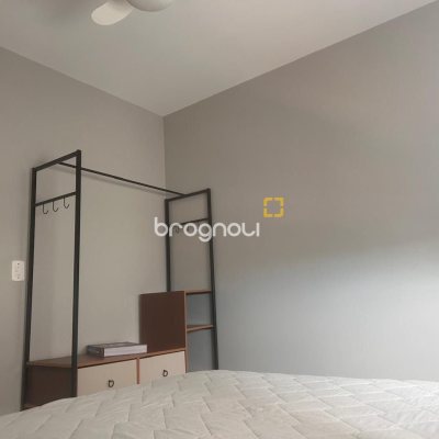 Apartamento com 85m², 2 quartos (sendo 1 suíte), 1 garagem, no bairro Kobrasol em São José