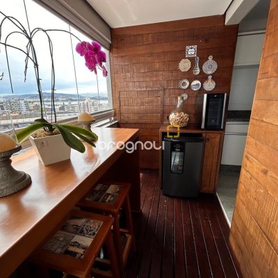 Apartamento com 85m², 2 quartos (sendo 1 suíte), 1 garagem, no bairro Kobrasol em São José