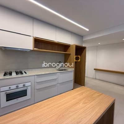 Studio com 40m², 1 quarto, 1 garagem, no bairro Centro em Florianópolis