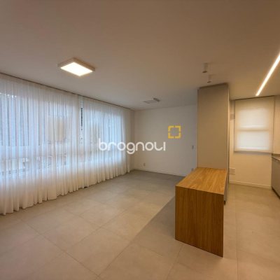 Studio com 40m², 1 quarto, 1 garagem, no bairro Centro em Florianópolis