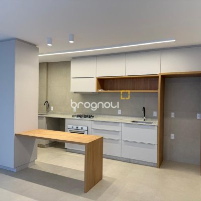 Studio com 40m², 1 quarto, 1 garagem, no bairro Centro em Florianópolis