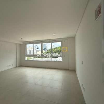 Studio com 40m², 1 quarto, 1 garagem, no bairro Centro em Florianópolis
