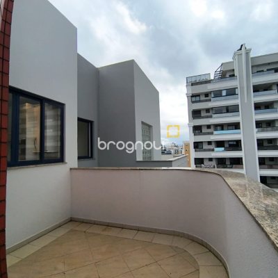 Cobertura com 459m², 4 quartos (sendo 2 suítes), 3 garagens, no bairro Campinas em São José