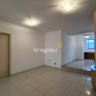 Cobertura com 459m², 4 quartos (sendo 2 suítes), 3 garagens, no bairro Campinas em São José