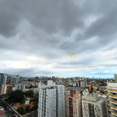 Cobertura com 459m², 4 quartos (sendo 2 suítes), 3 garagens, no bairro Campinas em São José