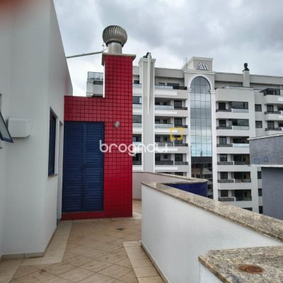 Cobertura com 459m², 4 quartos (sendo 2 suítes), 3 garagens, no bairro Campinas em São José