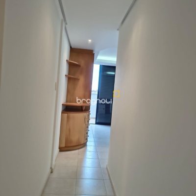 Cobertura com 459m², 4 quartos (sendo 2 suítes), 3 garagens, no bairro Campinas em São José