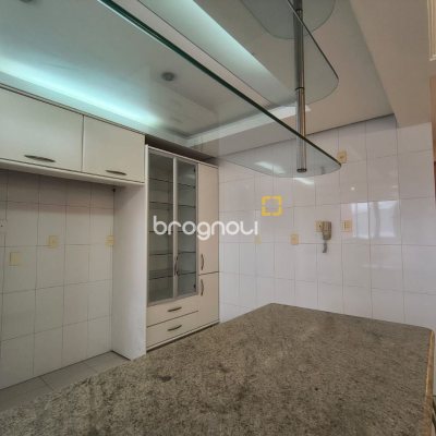 Cobertura com 459m², 4 quartos (sendo 2 suítes), 3 garagens, no bairro Campinas em São José