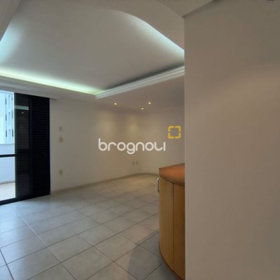Cobertura com 459m², 4 quartos (sendo 2 suítes), 3 garagens, no bairro Campinas em São José