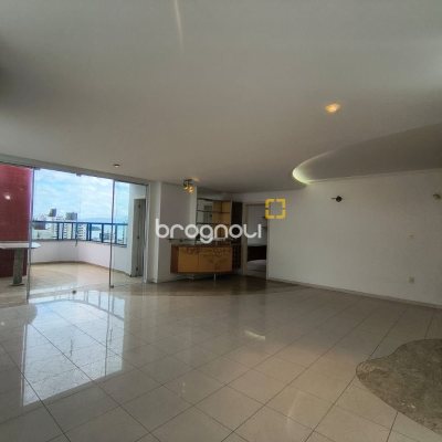 Cobertura com 459m², 4 quartos (sendo 2 suítes), 3 garagens, no bairro Campinas em São José
