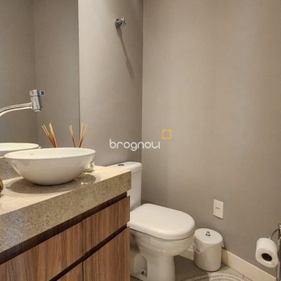Cobertura com 206m², 2 quartos (sendo 2 suítes), 2 garagens, no bairro Agronômica em Florianópolis