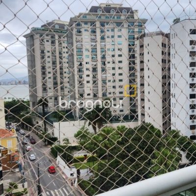 Cobertura com 206m², 2 quartos (sendo 2 suítes), 2 garagens, no bairro Agronômica em Florianópolis
