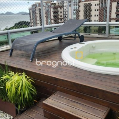 Cobertura com 206m², 2 quartos (sendo 2 suítes), 2 garagens, no bairro Agronômica em Florianópolis