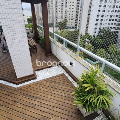 Cobertura com 206m², 2 quartos (sendo 2 suítes), 2 garagens, no bairro Agronômica em Florianópolis