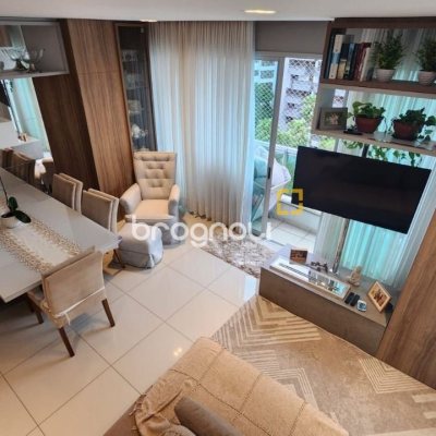 Cobertura com 206m², 2 quartos (sendo 2 suítes), 2 garagens, no bairro Agronômica em Florianópolis