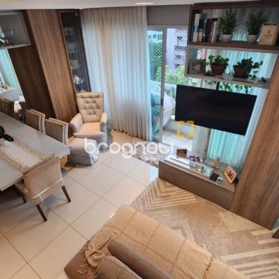 Cobertura com 206m², 2 quartos (sendo 2 suítes), 2 garagens, no bairro Agronômica em Florianópolis