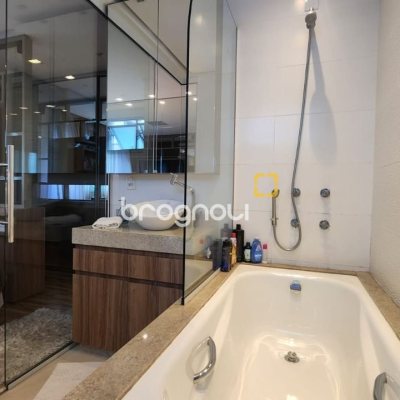 Cobertura com 206m², 2 quartos (sendo 2 suítes), 2 garagens, no bairro Agronômica em Florianópolis