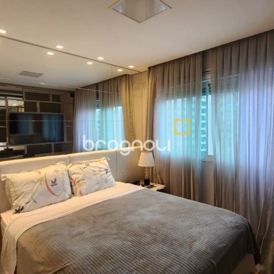 Cobertura com 206m², 2 quartos (sendo 2 suítes), 2 garagens, no bairro Agronômica em Florianópolis