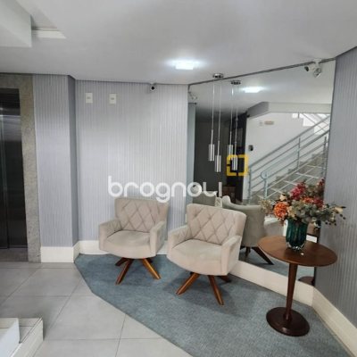Cobertura com 206m², 2 quartos (sendo 2 suítes), 2 garagens, no bairro Agronômica em Florianópolis