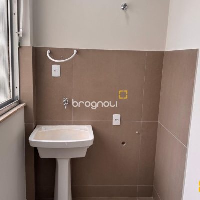 Apartamento com 104m², 3 quartos (sendo 1 suíte), 1 garagem, no bairro Centro em Florianópolis