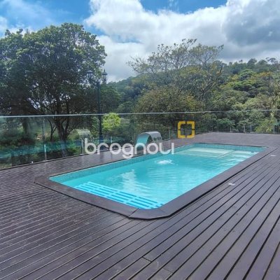 Sítio com 342m², 4 quartos (sendo 2 suítes), 2 garagens, no bairro Colônia Santa Luzia em Santo Amaro da Imperatriz