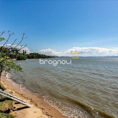 Cobertura com 487m², 4 quartos (sendo 4 suítes), 4 garagens, no bairro João Paulo em Florianópolis