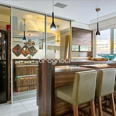 Cobertura com 487m², 4 quartos (sendo 4 suítes), 4 garagens, no bairro João Paulo em Florianópolis