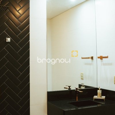 Casa de Condomínio com 411m², 5 quartos (sendo 4 suítes), 2 garagens, no bairro Ratones em Florianópolis