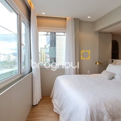Cobertura com 172m², 3 quartos (sendo 2 suítes), 1 garagem, no bairro Centro em Florianópolis
