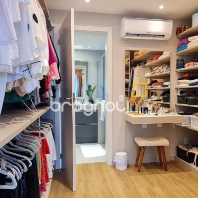 Cobertura com 172m², 3 quartos (sendo 2 suítes), 1 garagem, no bairro Centro em Florianópolis