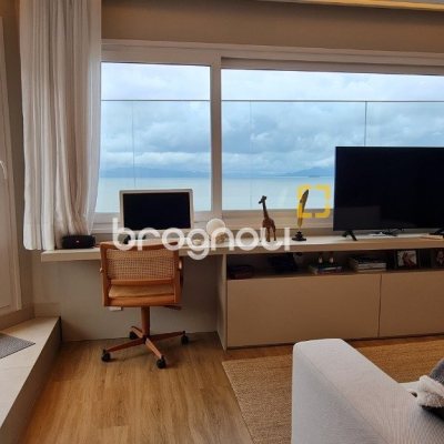 Cobertura com 172m², 3 quartos (sendo 2 suítes), 1 garagem, no bairro Centro em Florianópolis
