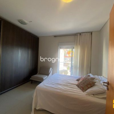 Apartamento com 139m², 3 quartos (sendo 1 suíte), 2 garagens, no bairro Agronômica em Florianópolis