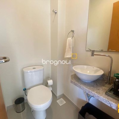 Apartamento com 139m², 3 quartos (sendo 1 suíte), 2 garagens, no bairro Agronômica em Florianópolis