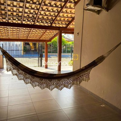 Casa com 156m², 5 quartos (sendo 3 suítes), 3 garagens, no bairro Santa Monica em Florianópolis