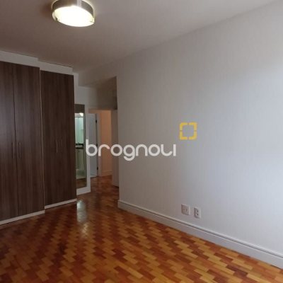 Apartamento com 139m², 3 quartos (sendo 1 suíte), 1 garagem, no bairro Centro em Florianópolis
