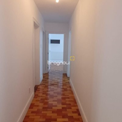 Apartamento com 139m², 3 quartos (sendo 1 suíte), 1 garagem, no bairro Centro em Florianópolis
