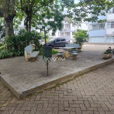 Apartamento com 85m², 2 quartos, 1 garagem, no bairro Córrego Grande em Florianópolis