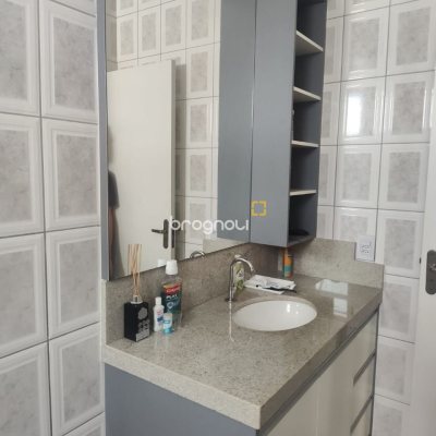 Apartamento com 85m², 2 quartos, 1 garagem, no bairro Córrego Grande em Florianópolis