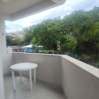 Apartamento com 85m², 2 quartos, 1 garagem, no bairro Córrego Grande em Florianópolis