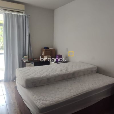 Apartamento com 85m², 2 quartos, 1 garagem, no bairro Córrego Grande em Florianópolis