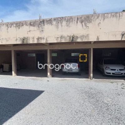 Casa com 229m², 5 quartos (sendo 3 suítes), 6 garagens, no bairro Campeche em Florianópolis
